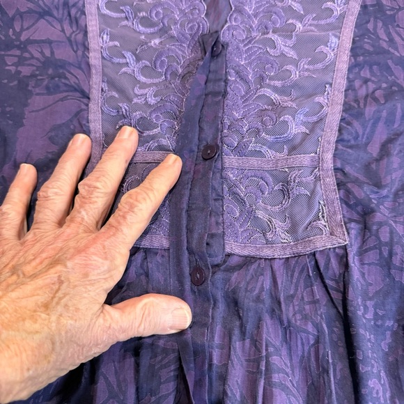 Coldwater Creek Lacy Crinkle Tunic Button Up Purple Blouse Women’s Size Medium - Picture 3 of 14